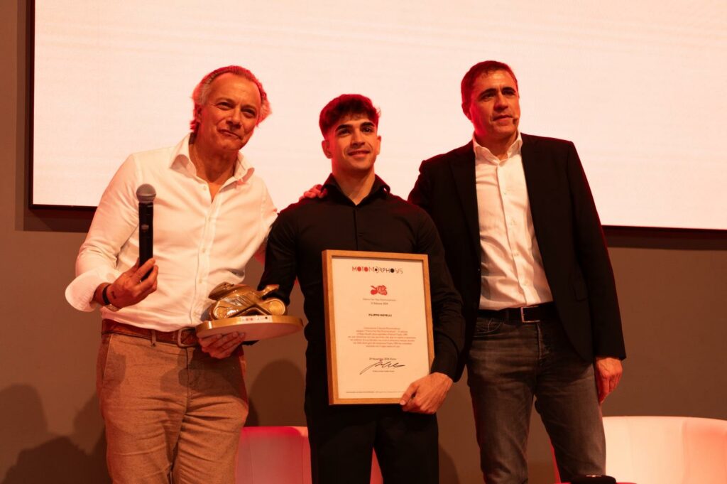 Motomorphosis ha assegnato il “Premio Fair Play” a Filippo Rovelli Motomorphosis ha assegnato il “Premio Fair Play” a Filippo Rovelli